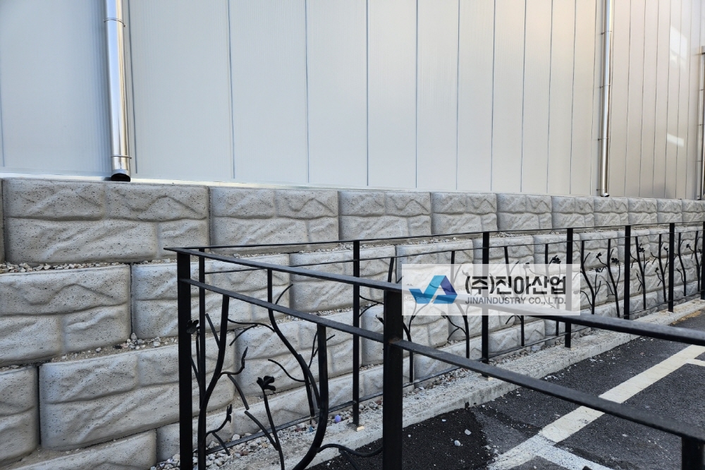피씨KakaoTalk_20230217_174128914_20.jpg