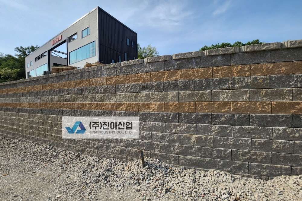 피씨KakaoTalk_20230511_174538642_02.jpg