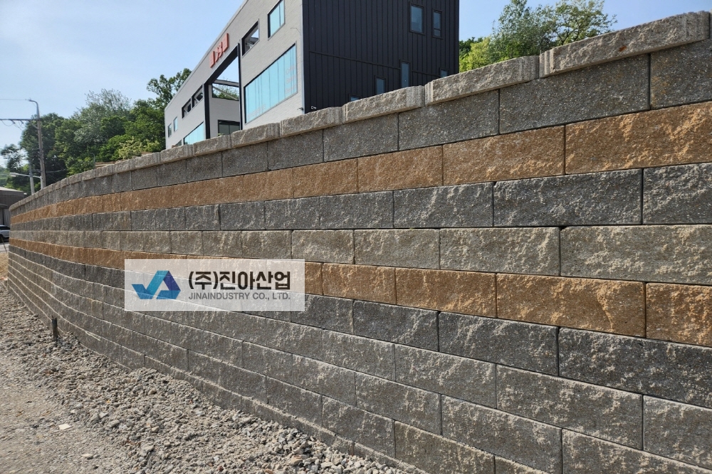 피씨KakaoTalk_20230511_174538642_04.jpg