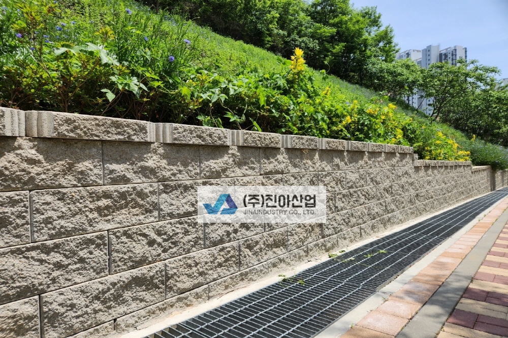 피씨KakaoTalk_20230517_174615566_05.jpg