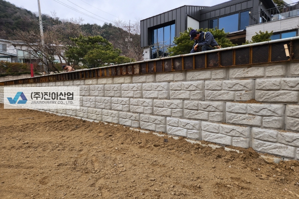 피씨KakaoTalk_20240311_174149440_05.jpg